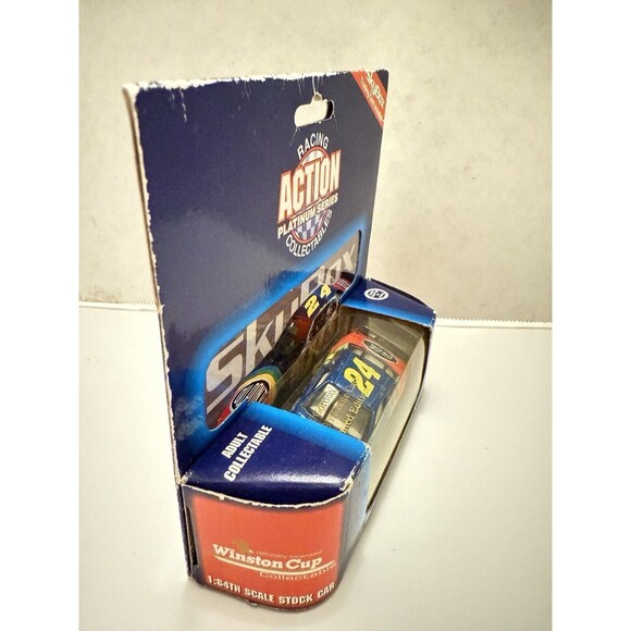 Skybox Jeff Gordon NASCAR Action 1995 DuPont Limited Edition 1:64 Diecast Car 24 - Picture 5 of 7